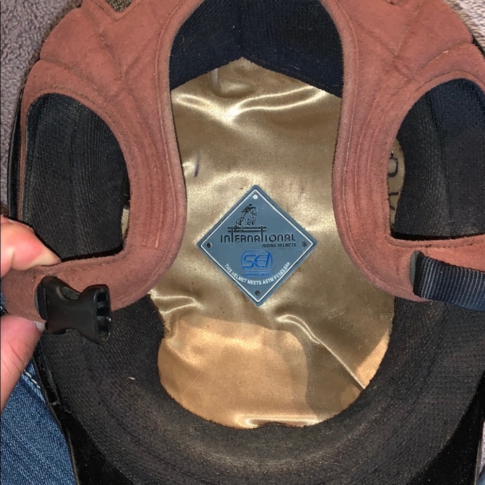 IRH velvet show helmet